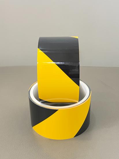 Băng keo dán sàn DLT801