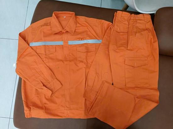 Quần áo điện lực tiêu chuẩn